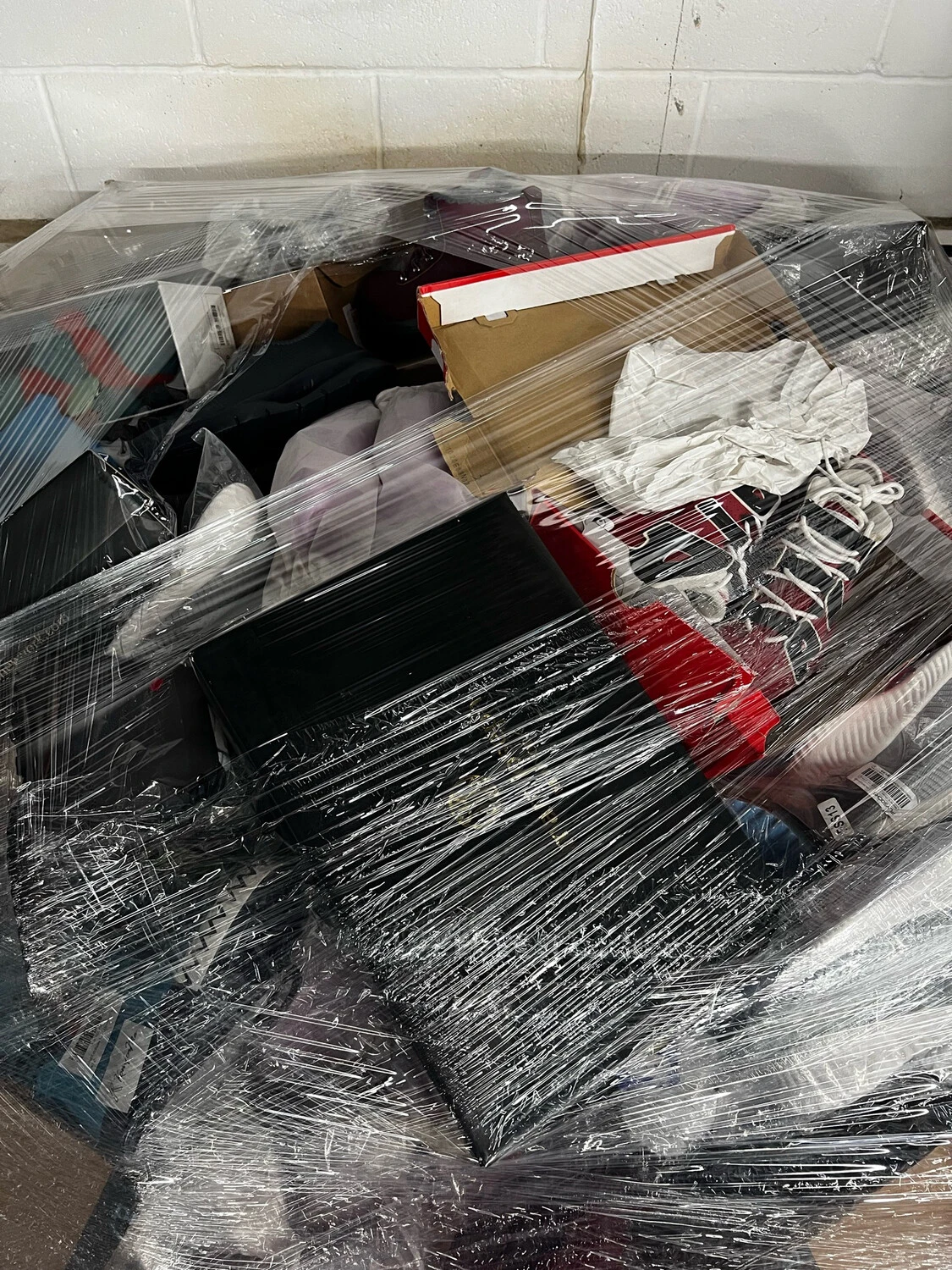 Buy Amazon Assorted Shoe Pallet Buy Amazon Assorted Shoe Pallet