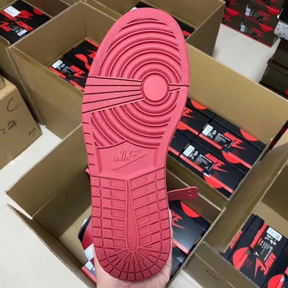 Buy Authentic Nike shoe pallets