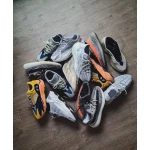 Buy Yeezy Shoe Pallets