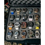 Buy Casual Watch Pallets