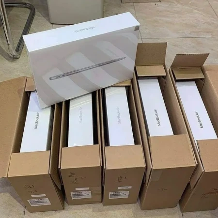 Buy MacBook Air and MacBook Pro Pallets