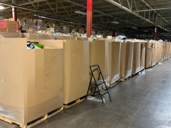 Amazon Shoes Truckload