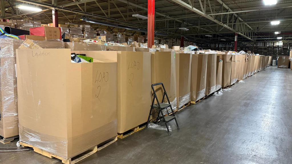Amazon Shoe Truckload Amazon Shoes Truckload